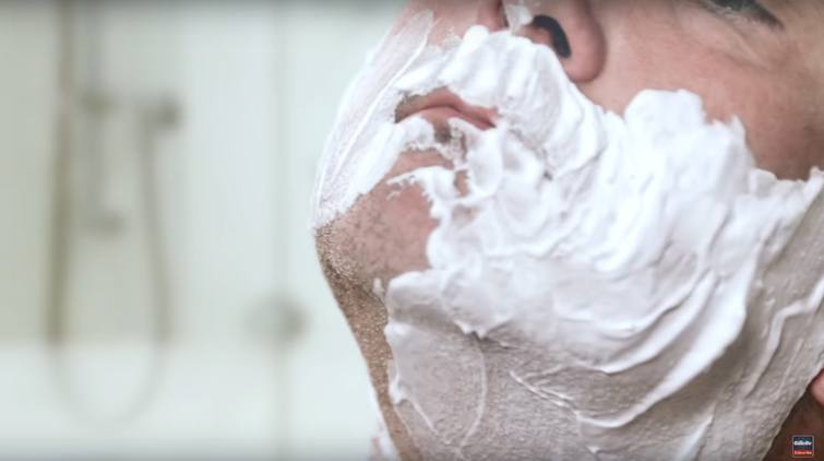 lather up when using a parker safety razor